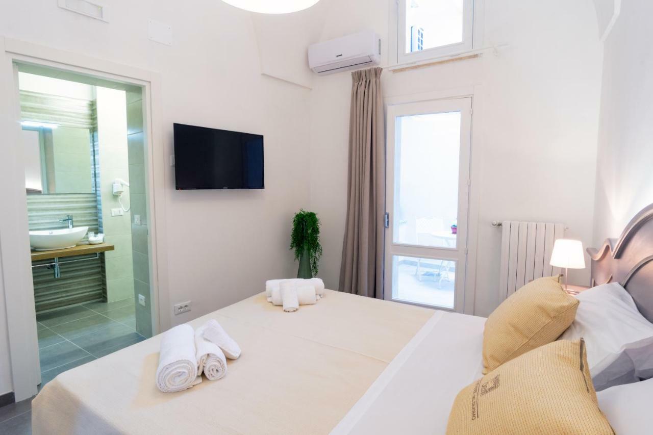 Bed and Breakfast Le Stanze Del Duomo Lecce Exterior foto