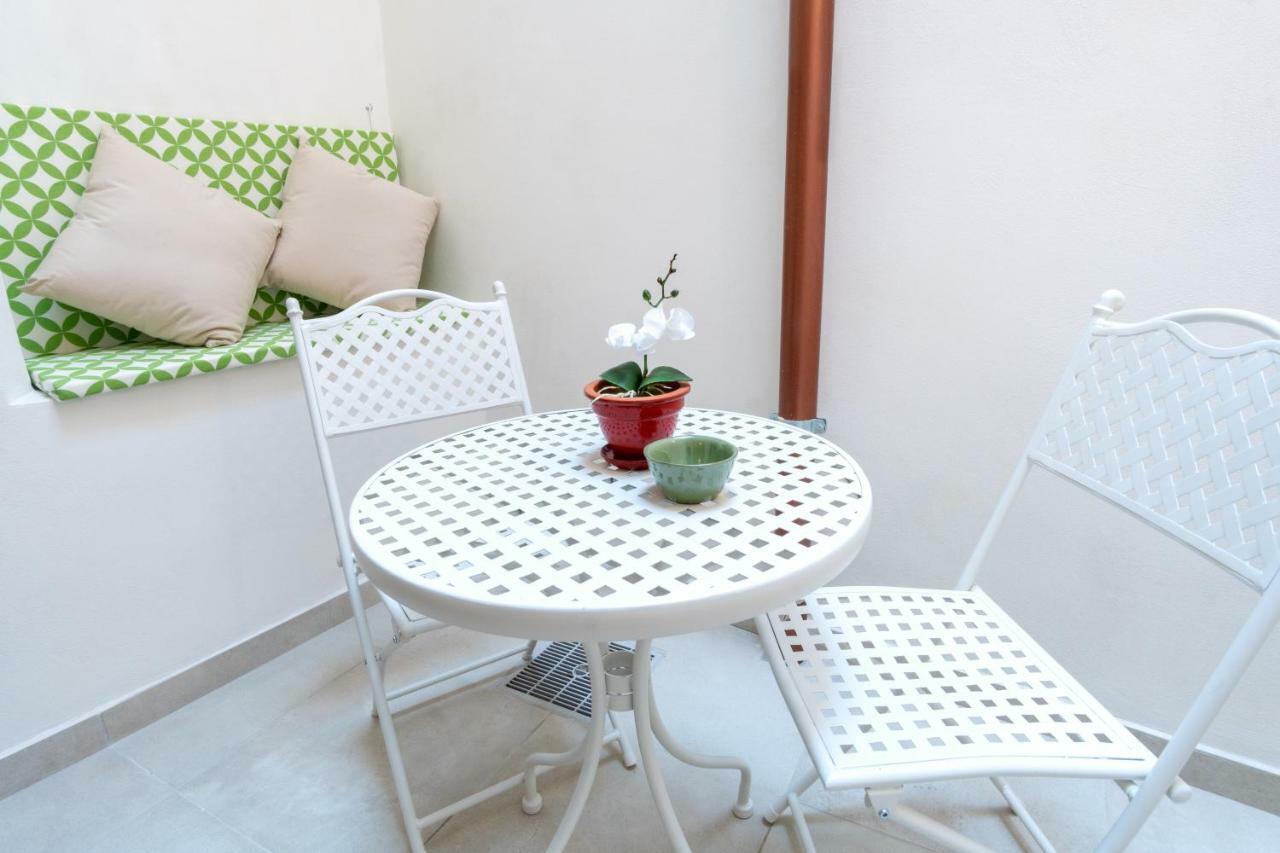 Bed and Breakfast Le Stanze Del Duomo Lecce Exterior foto