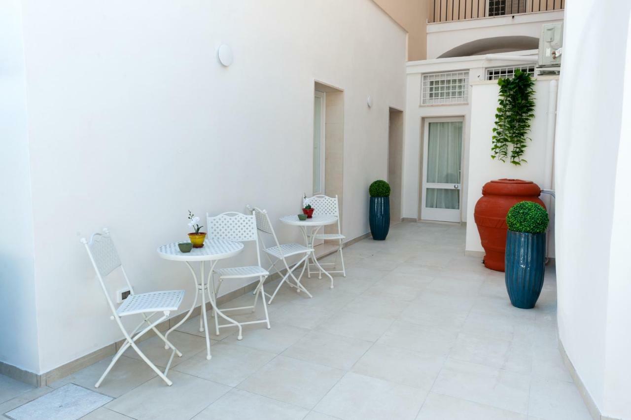 Bed and Breakfast Le Stanze Del Duomo Lecce Exterior foto