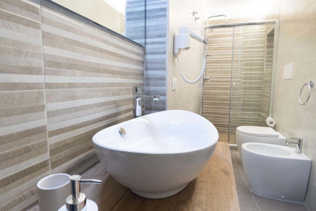 Bed and Breakfast Le Stanze Del Duomo Lecce Exterior foto
