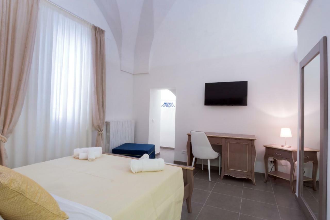 Bed and Breakfast Le Stanze Del Duomo Lecce Exterior foto